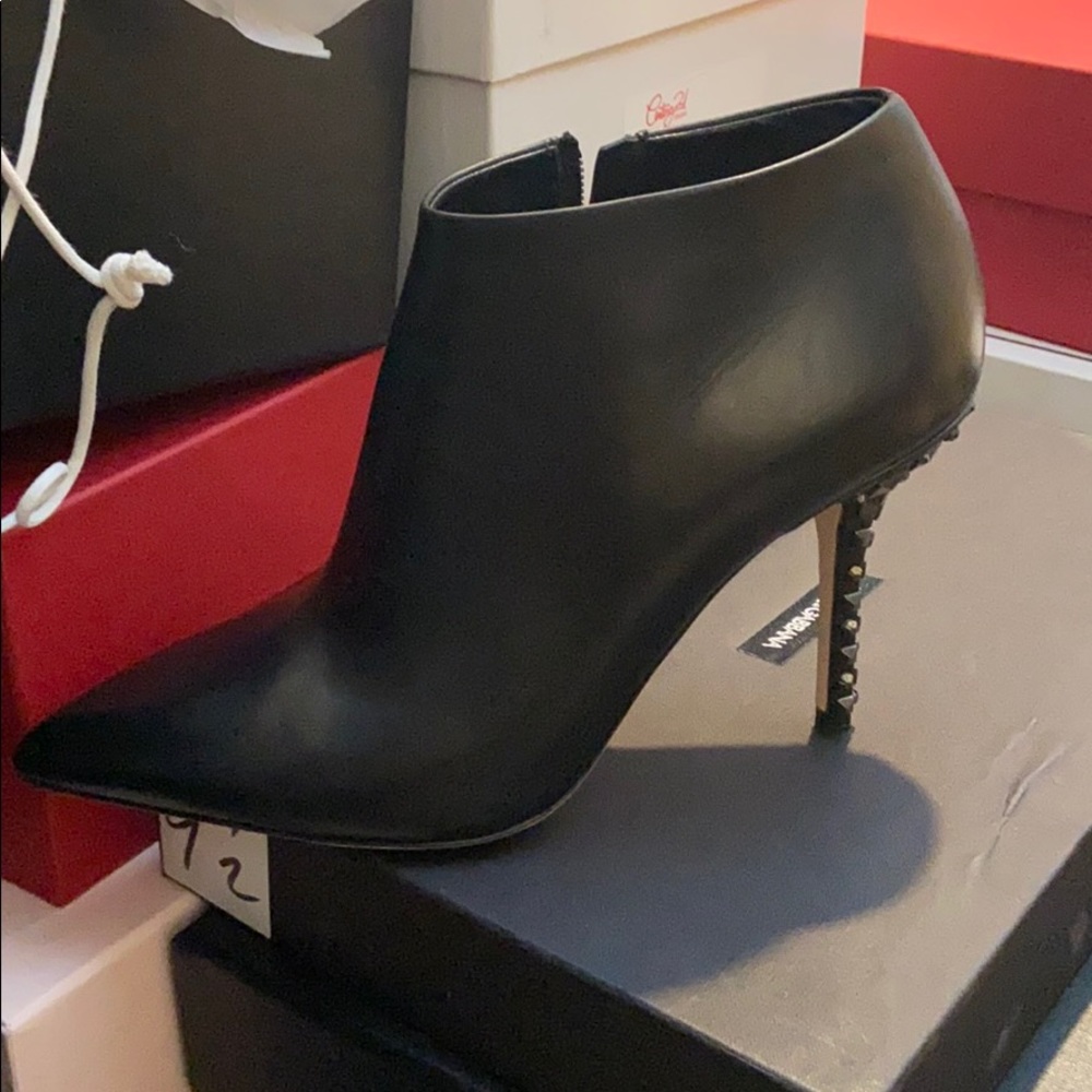 New Dolce & Gabbana black leather belucci boot - Picture 8 of 9